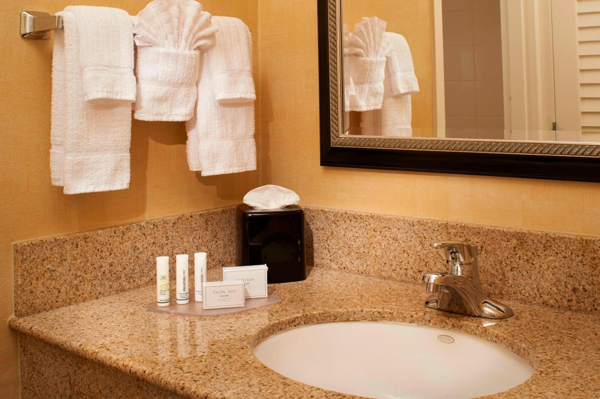 Courtyard By Marriott Chicago נייפרוויל מראה חיצוני תמונה